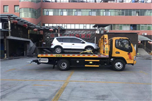 梁子湖区汽车紧急补胎换胎救援