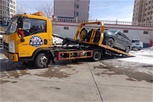 梁子湖区救援拖车费用怎么算