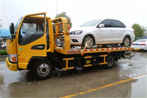 梁子湖区附近拖车救援24小时服务热线