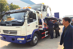 梁子湖区汽车道路救援拖车价格